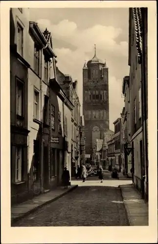 Ak Stralsund in Vorpommern, Böttchergasse, Jakobikirche, Passanten