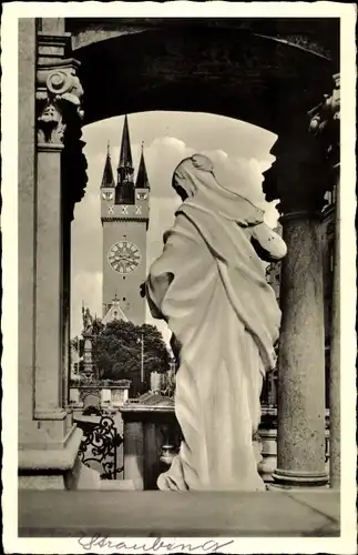 Ak Straubing an der Donau Niederbayern, Blick auf den Stadtturm, Statue