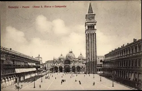 Ak Venezia Venedig Veneto, Piazza e Basilica di S. Marco e Campanile