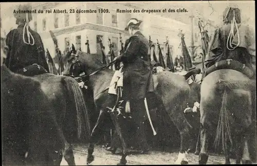 Ak Avenement du roi Albert 1909, König Albert I. von Belgien, Thronbesteigung, Remise des drapeaux