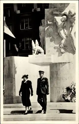 Ak Königin Juliana der Niederlande, Prinz Bernhard, Nationaal monument Onthulling 1956