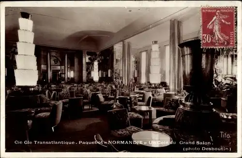 Ak Paquebot Normandie, un coin du Grand Salon, Innenansicht, Dampfschiff, CGT, French Line