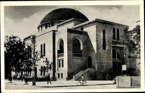 Judaika Ak Tel Aviv Jaffa Israel, The large synagogue, Straßenansicht der Synagoge