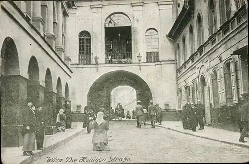 Ak Vilnius Wilna Litauen, Partie in der Heiligen Straße