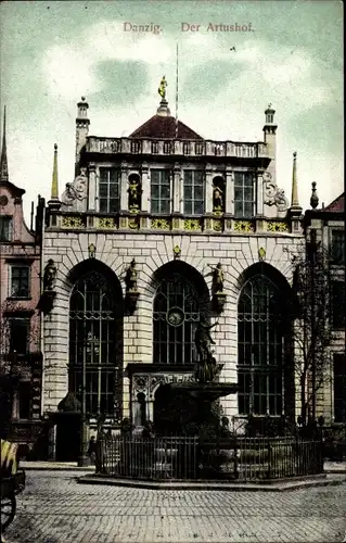 Ak Gdańsk Danzig, Partie am Artushof, Brunnen