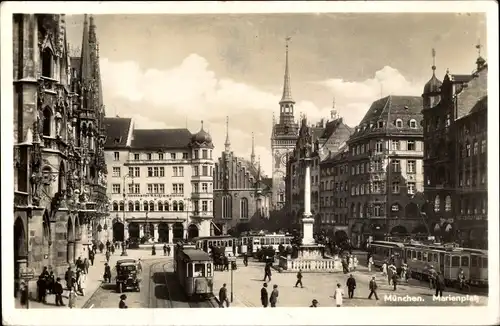 Ak München, Marienplatz, Straßenbahnen