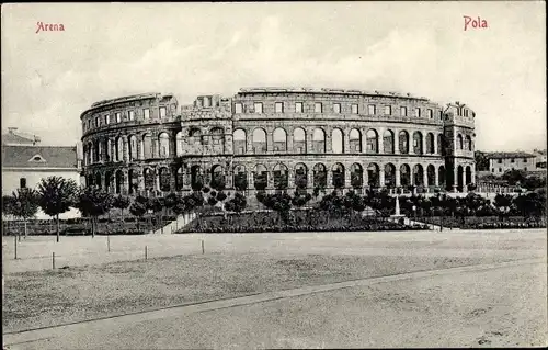 Ak Pola Pula Kroatien, Blick zur alten Stierkampfarena