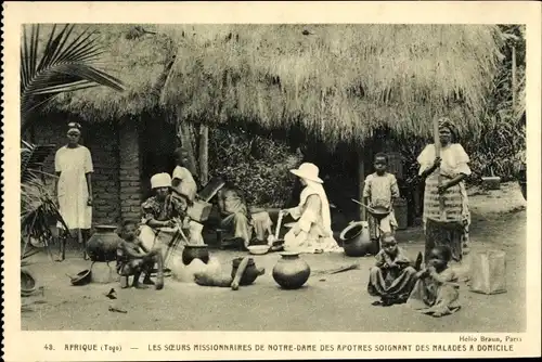 Ak Togo, Les Soeurs Missionaires de Notre Dame Des Apotres Soignant des Malades a Domicile