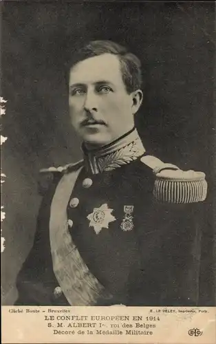 Ak Albert I., Roi des Belges, Decore de la Medaille Militaire, Portrait