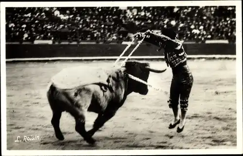 Ak Course de taureaux, Pose de banderilles, Stierkampf