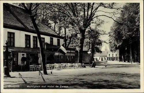 Ak Oirschot Nordbrabant, Marktplein met Hotel de Zwaan