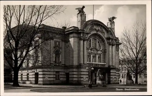 Ak Toruń Thorn Westpreußen, Partie am Stadttheater