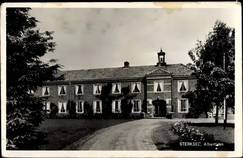 Ak Sterksel Nordbrabant Niederlande, Albertlaan, Missiezusters van O.L. Vrouw van Afrika