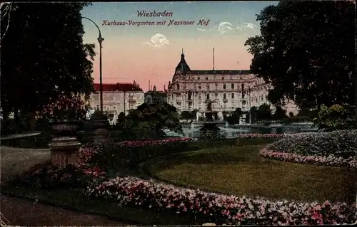 Ak Wiesbaden in Hessen, Kurhaus-Vorgarten mit Nassauer Hof