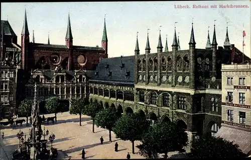 Ak Hansestadt Lübeck, Rathaus mit Marktbrunnen