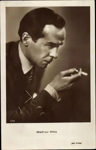 Ak Schauspieler Walther Rilla, Portrait mit Zigarette, Amag Iris Verlag 5761