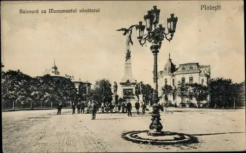 Ak Ploesti Ploiești Rumänien, Bulevard cu Monumentul vanatorul