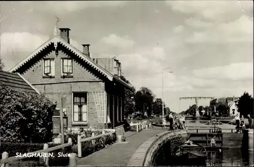 Ak Slagharen Overijssel, Partie zur Schleuse