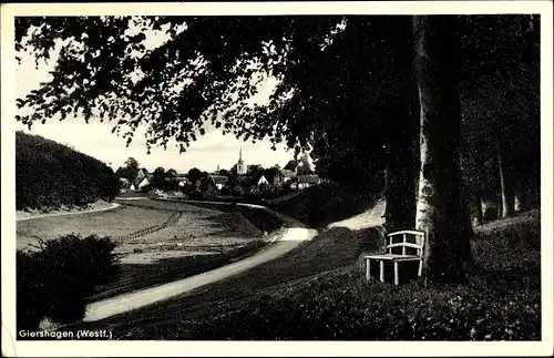 Ak Giershagen Marsberg im Sauerland, Ortsansicht, Partie mit Sitzbank