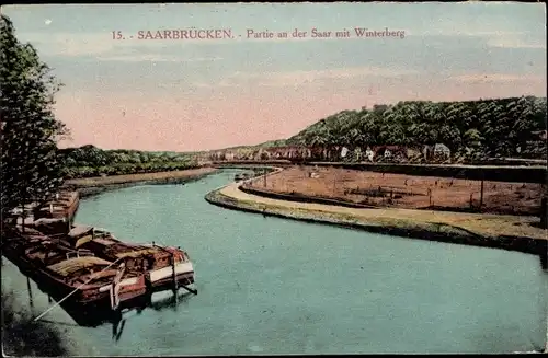 Ak Saarbrücken, Partie an der Saar mit Winterberg, Anlegestelle, Boote