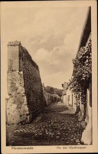 Ak Fürstenwalde an der Spree, An der Stadtmauer