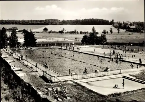 Ak Treuen im Vogtland, Sommerbad