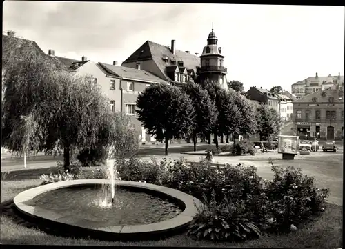 Ak Treuen im Vogtland, Markt, Springbrunnen