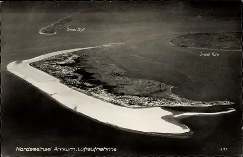 Ak Insel Amrum in Nordfriesland, Luftaufnahme mit Inseln Föhr und Sylt