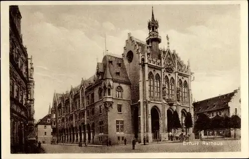 Ak Erfurt in Thüringen, Rathaus, Straßenpartie