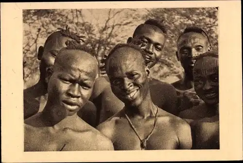 Ak Tchad Tschad, Afrique Equatoriale Francaise, Types de Sara de Fort Archambault