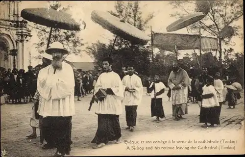 Ak Tonkin Vietnam, Eveque et son cortege a la sortie de la cathedrale
