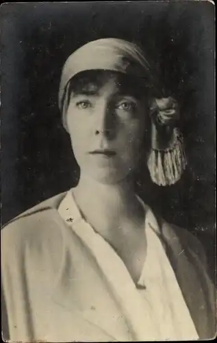 Ak Königin Elisabeth Gabriele von Belgien, Portrait, Ehefrau König Albert I. von Belgien