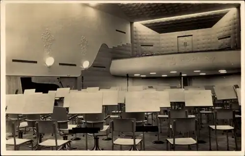 Ak Hilversum Nordholland Niederlande, KRO Studio, Grote concertzaal, gezicht op het balcon