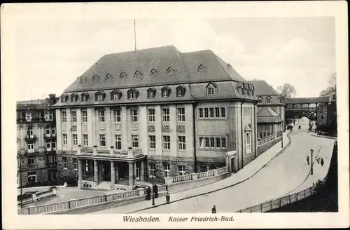 Ak Wiesbaden in Hessen, Kaiser Friedrich Bad