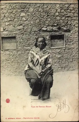 Ak Afrika, Type de Femme Harari, Afrikanerin in Tracht