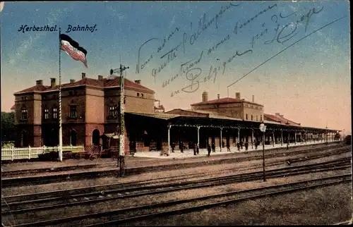 Ak Herbesthal Lontzen Wallonien Lüttich, Bahnhof, Gleisseite, Dampflok