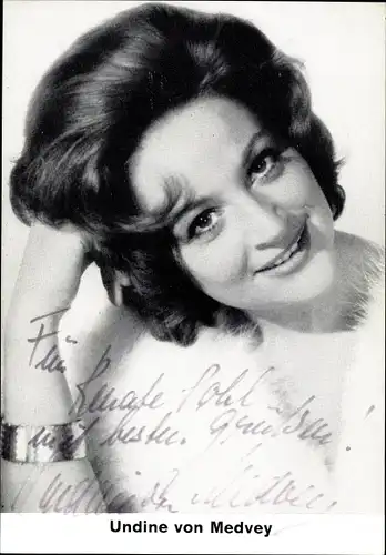 Ak Schauspielerin Undine von Medvey, Portrait, Autogramm