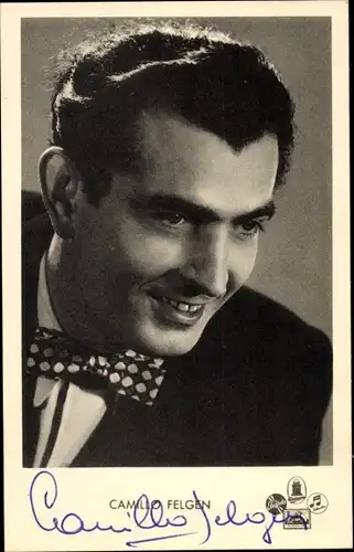 Ak Sänger Camillo Felgen, Portrait, Drei rote Rosen