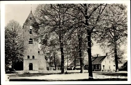 Ak Norg Drenthe, N.H. Kerk met Brink