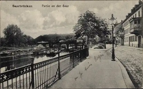 Ak Saarbrücken im Saarland, Partie an der Saar