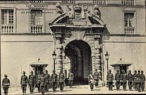 Ak Monaco, Gardes d'honneur du Prince