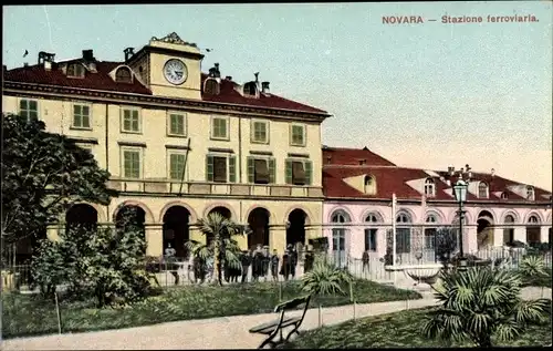 Ak Novara Piemonte Italien, Stazione ferroviaria