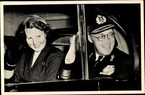 Ak Prinzessin Beatrix der Niederlande, Prinz Bernhard, Auto, Den Haag 1956