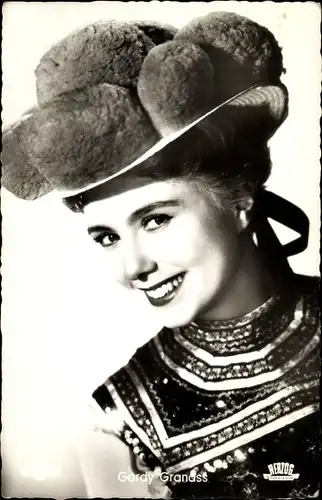 Ak Schauspielerin Gardy Granass in Schwarzwaldmelodie
