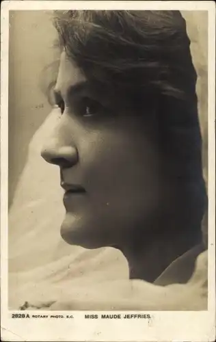 Ak Schauspielerin Maude Jeffries, Portrait