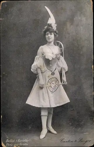 Ak Varietekünstlerin Bellot, Paris aux Varietes, Portrait