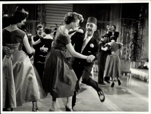 Foto Ak Filmszene mit Rudolf Platte, Tanzveranstaltung