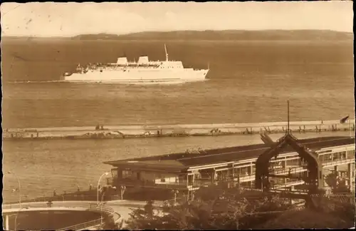 Ak Sassnitz auf Rügen, MS Saßnitz, Mole, Fährbahnhof
