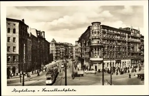 Ak Magdeburg, Hasselbachplatz, Straßenbahn, Passanten