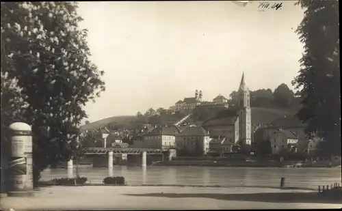 Foto Ak Passau, Mariahilfberg, Wallfahrtsort Mariahilf, Große Wallfahrtstreppe, Litfaßsäule